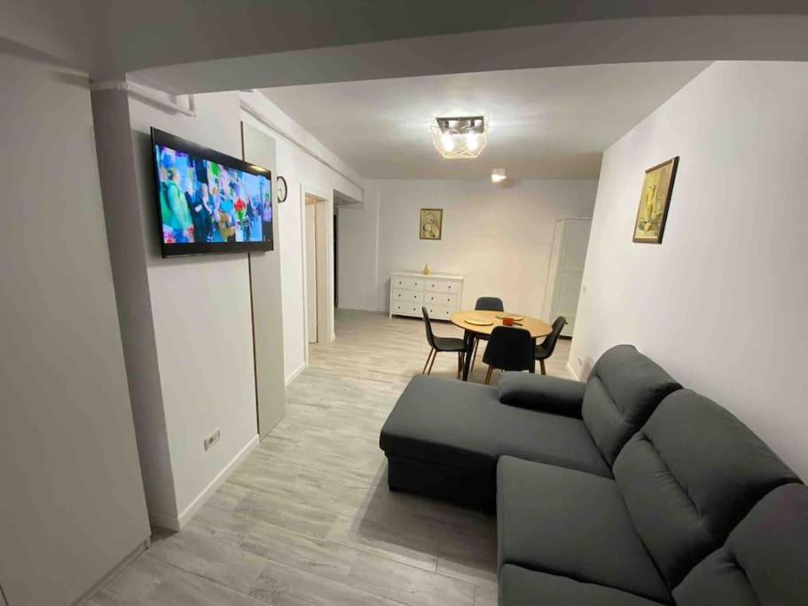 Zamca 08 Apartment Suceava Exterior photo